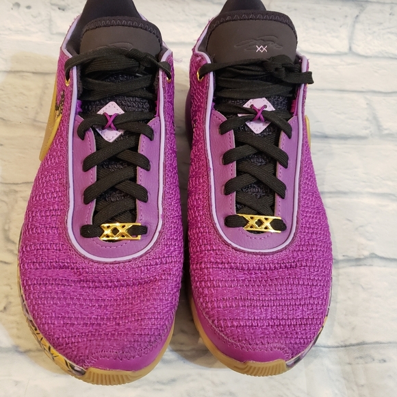 Nike LeBron Shoes Youth 7 Purple and Black Sneakers with Gold Accents - Picture 9 of 11